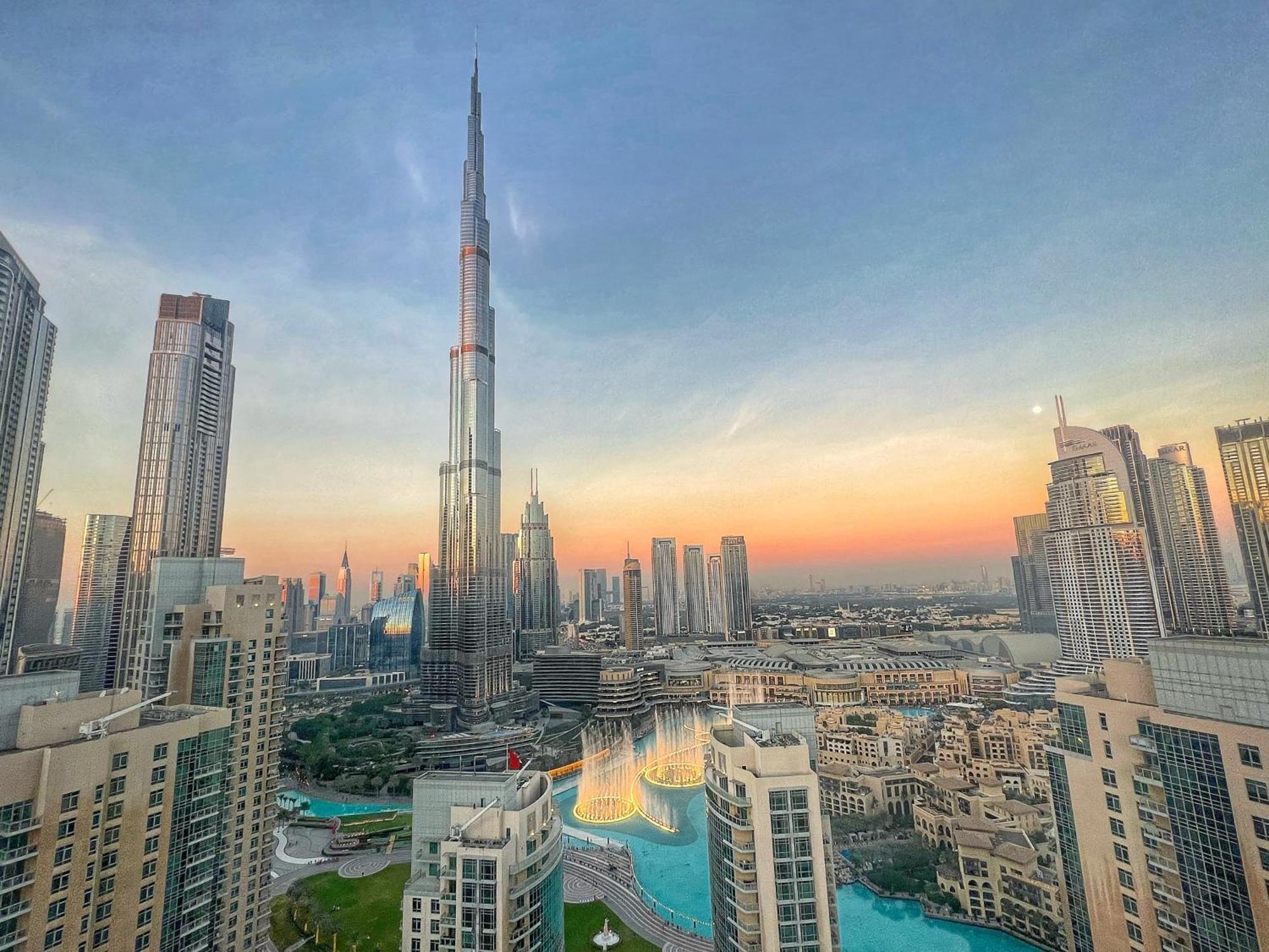 Prestige Living 2Br With Full Burj Khalifa And Fountain View By Auberge Дубай Экстерьер фото