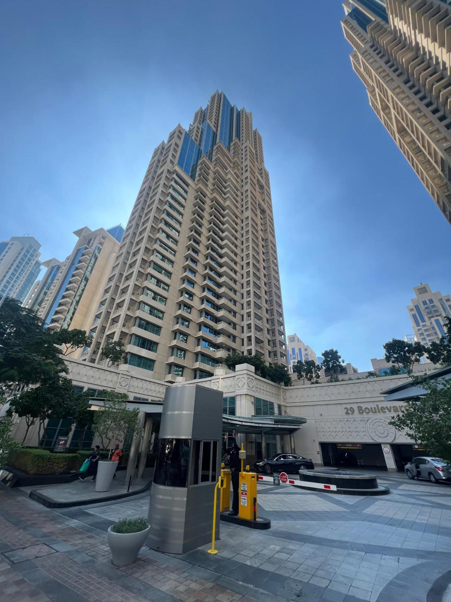 Prestige Living 2Br With Full Burj Khalifa And Fountain View By Auberge Дубай Экстерьер фото
